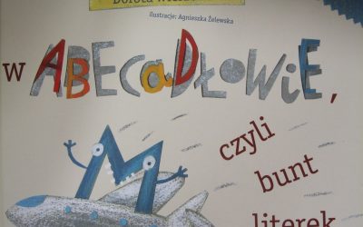 “Coś z niczego” – “Kartonowe litery”