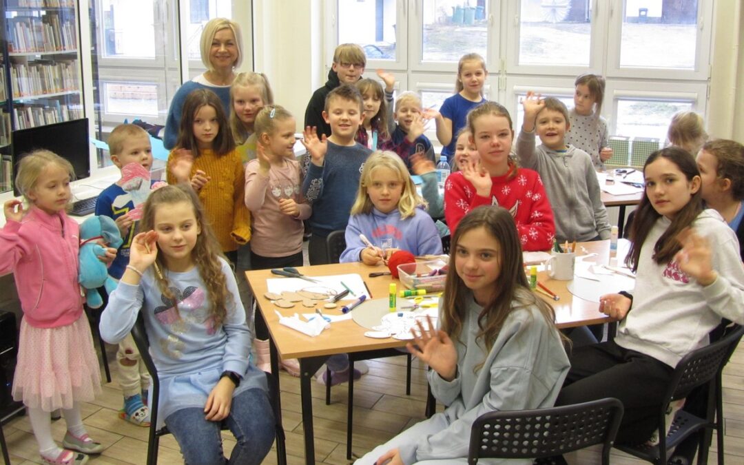 SMERFASTYCZNIE w bibliotece